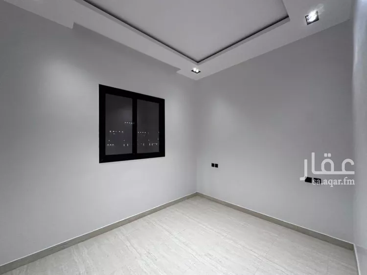 دور للبيع في شارع ابن شاكر, حي طيبة, مدينة الرياض, منطقة الرياض صورة 2