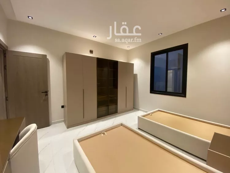 Floor for Sale in Riyadh Okaz 11
