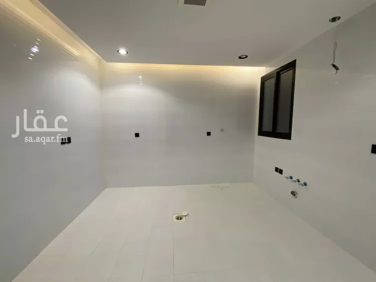 Floor for Sale in Riyadh Badr 12