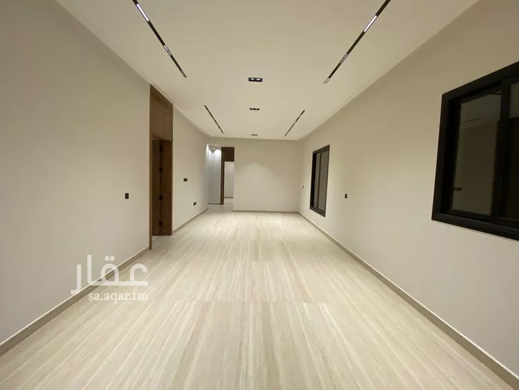 Floor for Sale in Riyadh Okaz 9