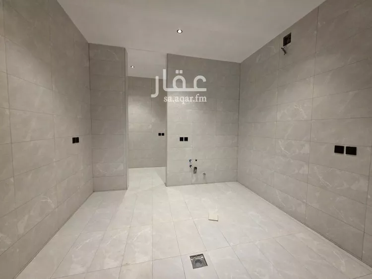 Floor for Sale in Riyadh Badr 8