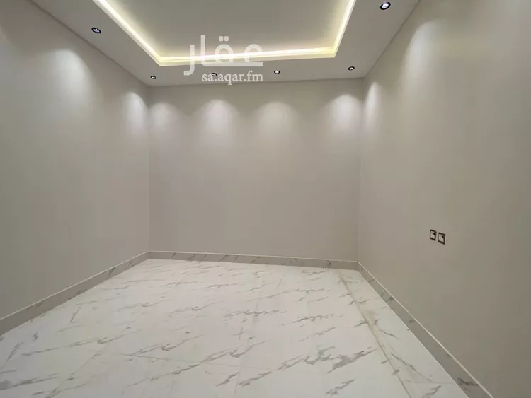 دور للبيع في شارع حسن مشاط, حي عكاظ, مدينة الرياض, منطقة الرياض 7