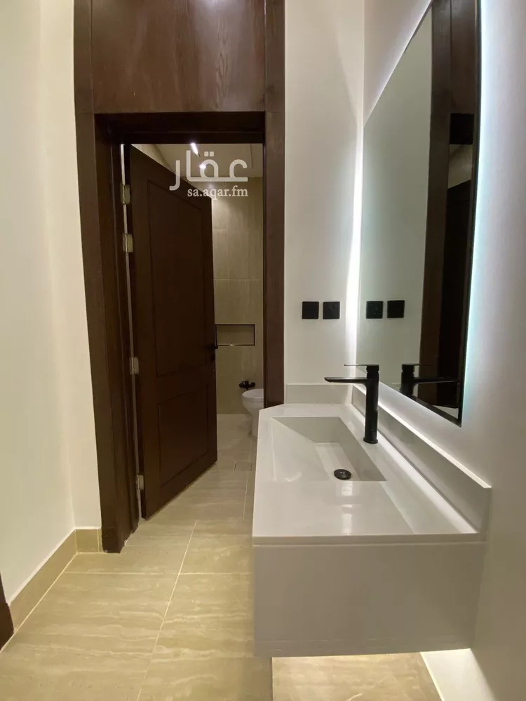 فيلا للبيع في شارع زينب الثقفية, حي العوالي, مدينة الرياض, منطقة الرياض صورة 2