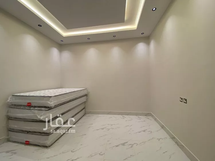 دور للبيع في شارع حسن مشاط, حي عكاظ, مدينة الرياض, منطقة الرياض صورة 3
