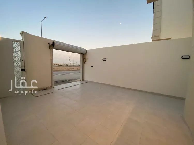 دور للبيع في شارع النفوذ, حي عكاظ, مدينة الرياض, منطقة الرياض صورة 4