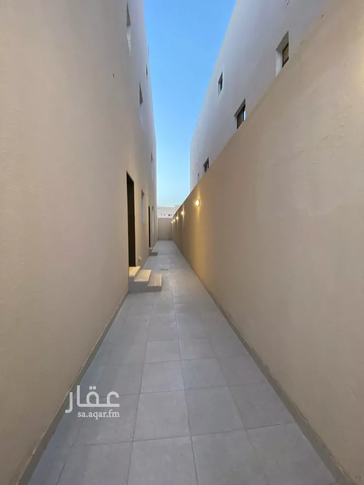 Floor for Sale in Riyadh Badr 10