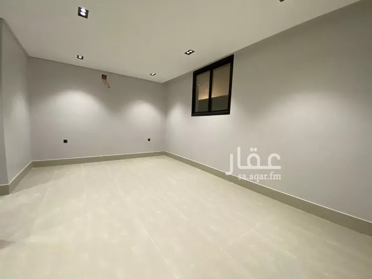 فيلا للبيع في شارع عبدالعزيز القاضي, حي عكاظ, مدينة الرياض, منطقة الرياض صورة 2