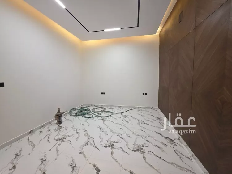 Floor for Sale in Riyadh Badr 7