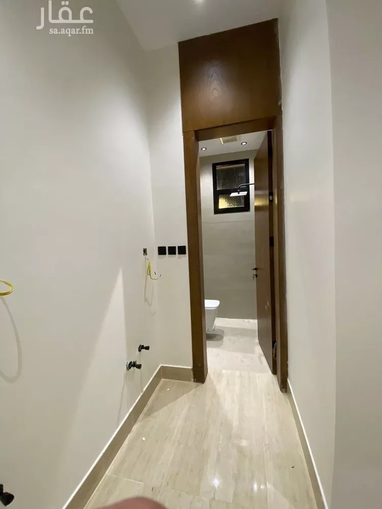 Floor for Sale in Riyadh Okaz 15