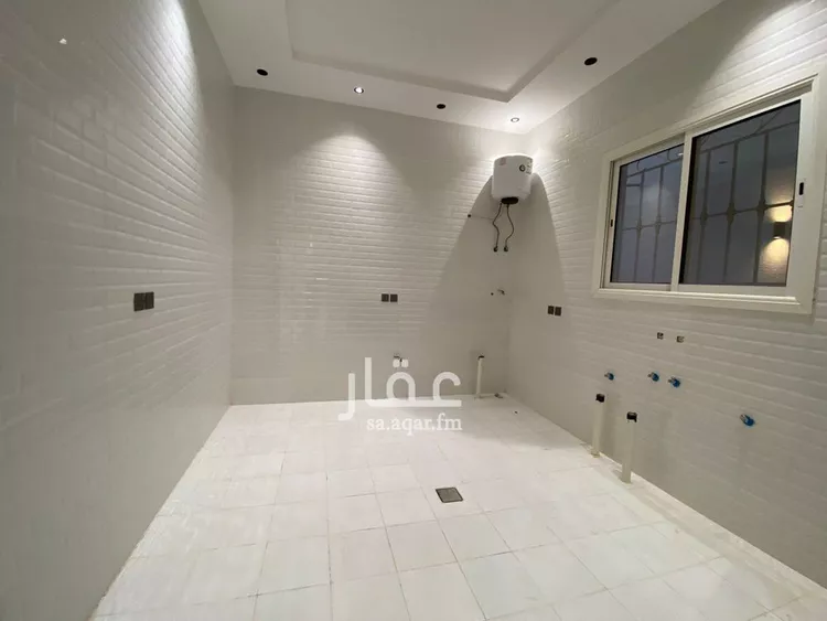 دور للبيع في شارع حسن مشاط, حي عكاظ, مدينة الرياض, منطقة الرياض صورة 2