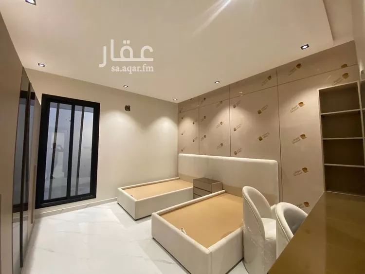 دور للبيع في شارع النفوذ, حي عكاظ, مدينة الرياض, منطقة الرياض 7