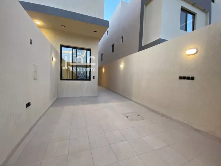 Floor for Sale in Riyadh Badr 12