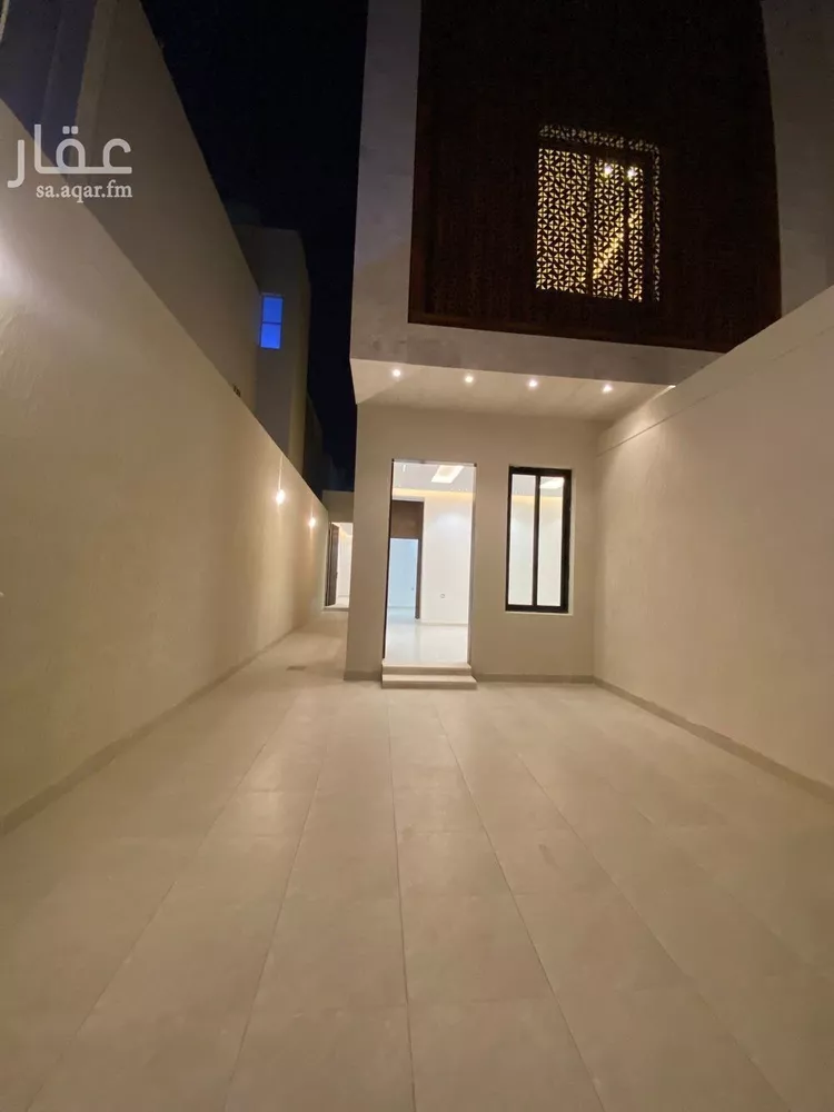 Floor for Sale in Riyadh Al Hazm 9