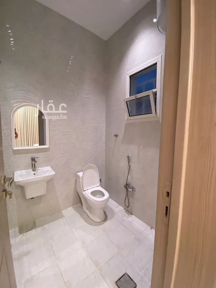 دور للبيع في شارع حسن مشاط, حي عكاظ, مدينة الرياض, منطقة الرياض 10