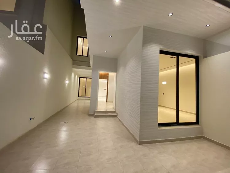 Floor for Sale in Riyadh Okaz 10