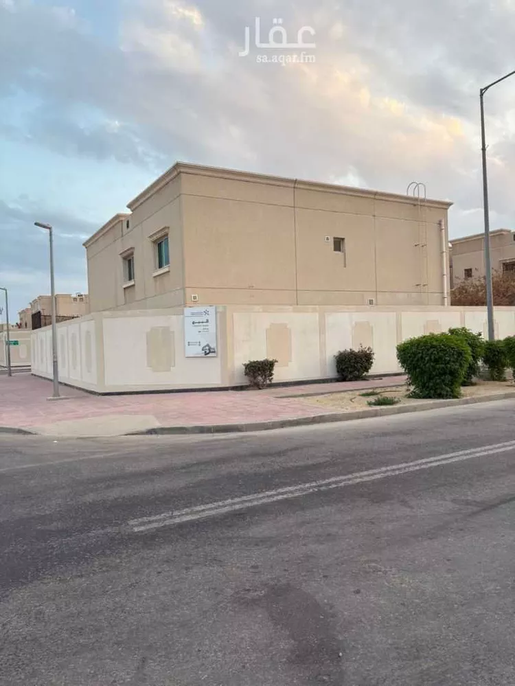 فيلا للبيع في شارع الهضب, حي جلمودة, مدينة مدينه الجبيل الصناعيه, المنطقة الشرقية