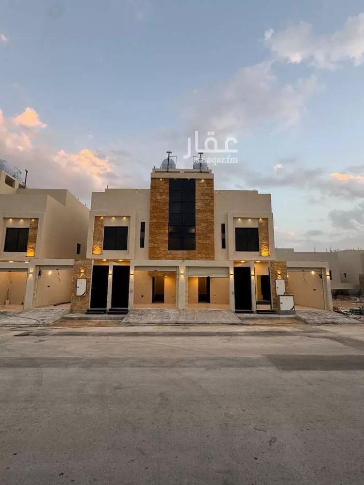 دور للبيع في شارع النغيق, حي طيبة, مدينة الرياض, منطقة الرياض 1 صورة