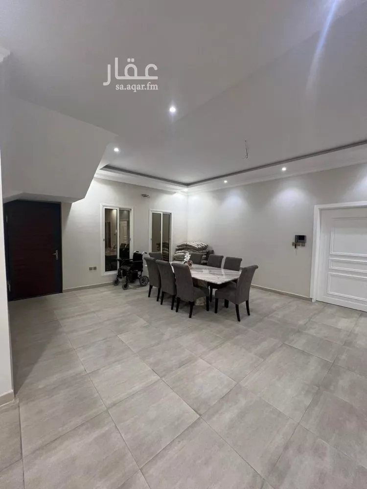 فيلا للبيع في شارع الاثير, حي البحيرة, مدينة الخبر, المنطقة الشرقية صورة 3
