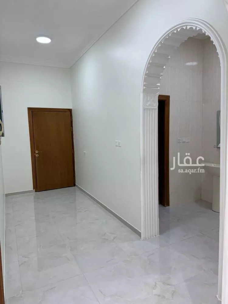 شقة للإيجار في شارع عبدالله ابن عامر ابن انيس, حي الظرفة, مدينة خميس مشيط, منطقة عسير صورة 5
