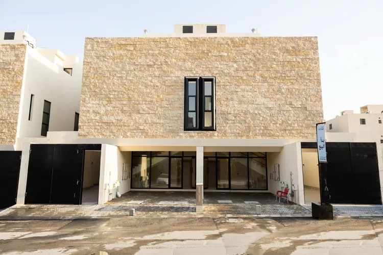 دور للبيع في شارع رقم 520, حي النرجس, مدينة الرياض, منطقة الرياض 4