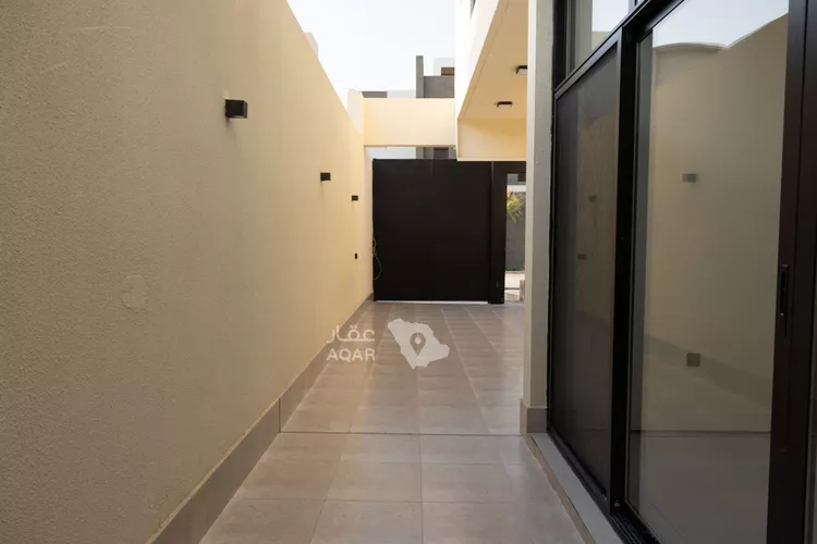 دور للبيع في شارع رقم 520, حي النرجس, مدينة الرياض, منطقة الرياض 9