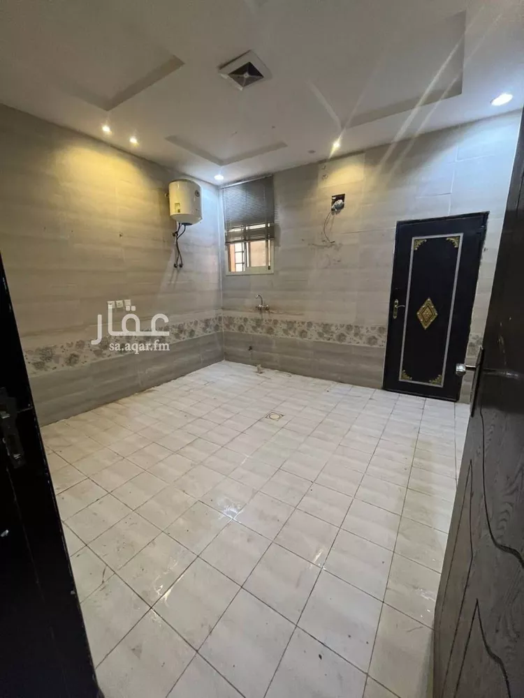 فيلا للإيجار في شارع أحمد بن محمد العتابي, حي الرمال, مدينة الرياض, منطقة الرياض صورة 2
