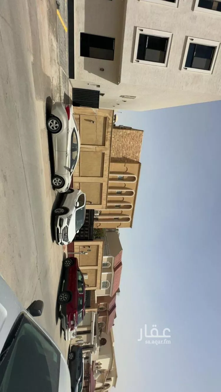فيلا للبيع في شارع عزيزة بنت عبدالملك, حي الروضة, مدينة الرياض, منطقة الرياض صورة 2