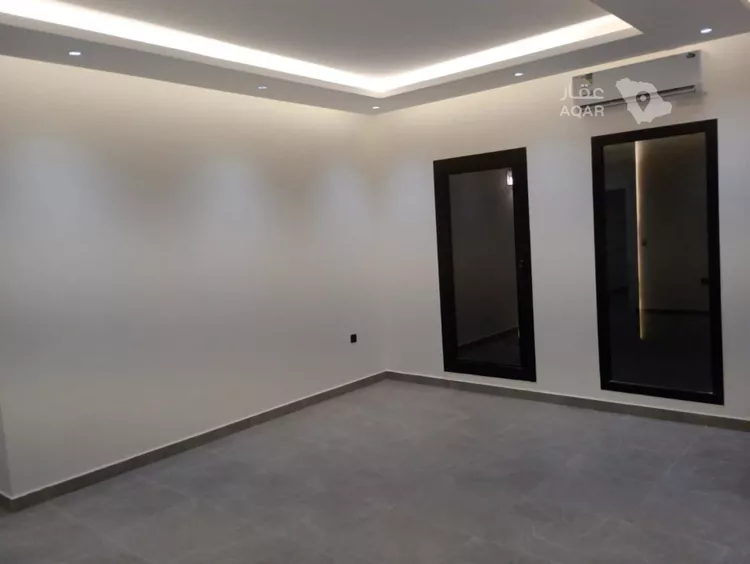 Floor for Rent in Riyadh Al Malqa 14
