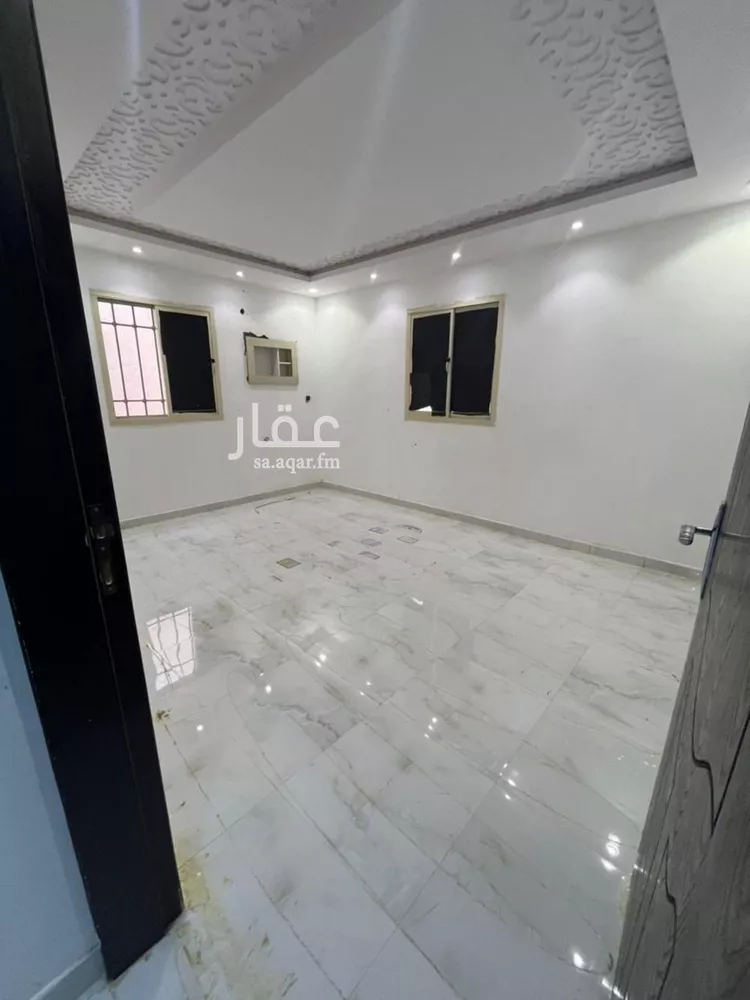 فيلا للإيجار في شارع أحمد بن محمد العتابي, حي الرمال, مدينة الرياض, منطقة الرياض صورة 5