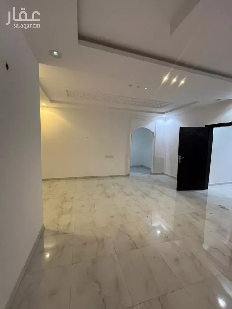 فيلا للإيجار في شارع أحمد بن محمد العتابي, حي الرمال, مدينة الرياض, منطقة الرياض صورة 4