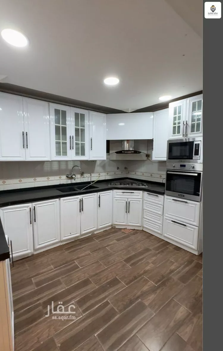 فيلا للبيع في شارع القعقاع البكري, حي الصفاء, مدينة بريدة, منطقة القصيم صورة 2