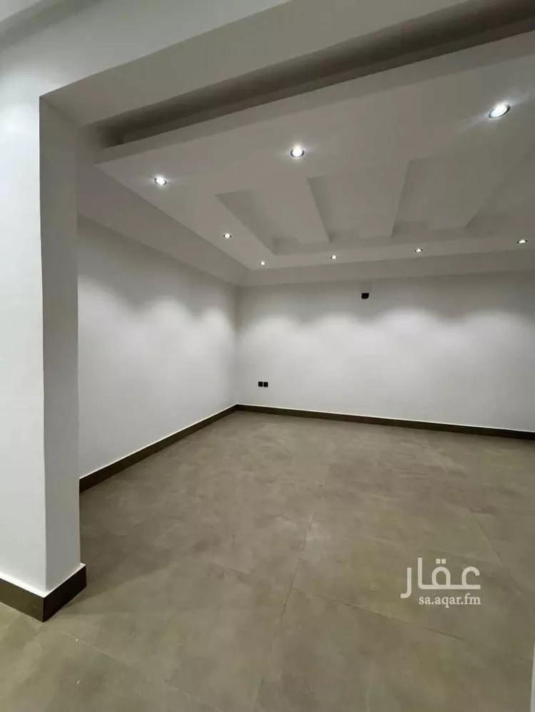 فيلا للبيع في شارع الزمرد, حي الياسمين, مدينة الرياض, منطقة الرياض صورة 2