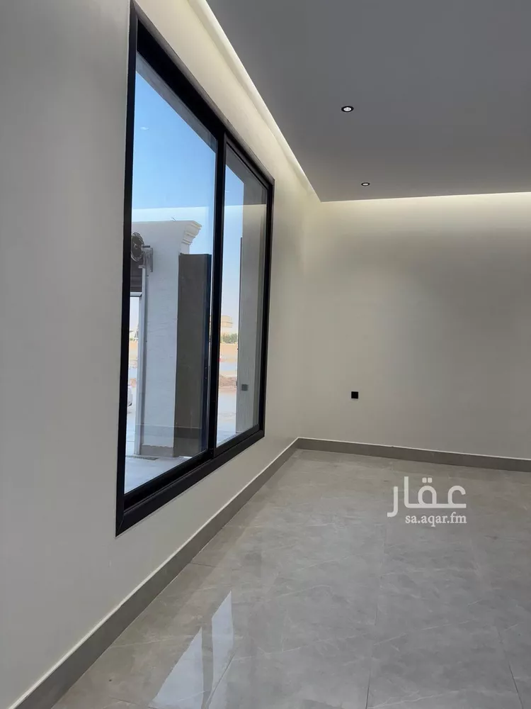 دور للبيع في شارع المعيزليه, حي المعيزيلة, مدينة الرياض, منطقة الرياض صورة 4