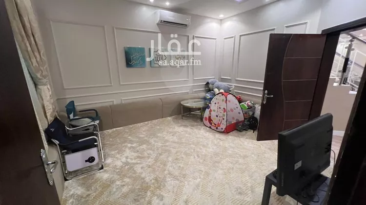 فيلا للبيع في شارع عبدالرحمن بن محمد بن مسلمة الأنصاري, حي العارض, مدينة الرياض, منطقة الرياض 9