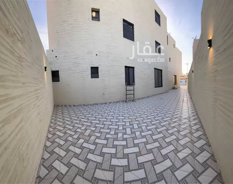 دور للبيع في شارع الامام مسلم , حي بدر, مدينة الرياض, منطقة الرياض صورة 4