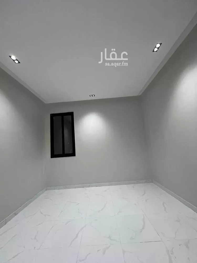 دور للبيع في شارع الامام البخاري, حي بدر, مدينة الرياض, منطقة الرياض صورة 3