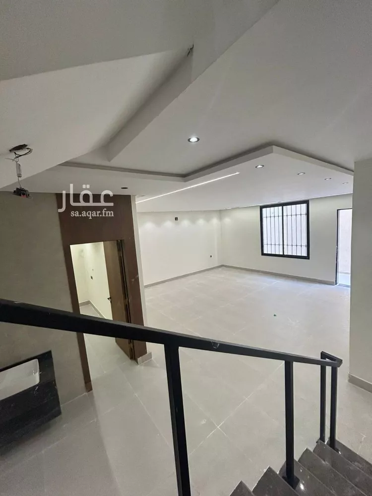 فيلا للإيجار في شارع الصفار الذهبي, حي عكاظ, مدينة الرياض, منطقة الرياض صورة 4