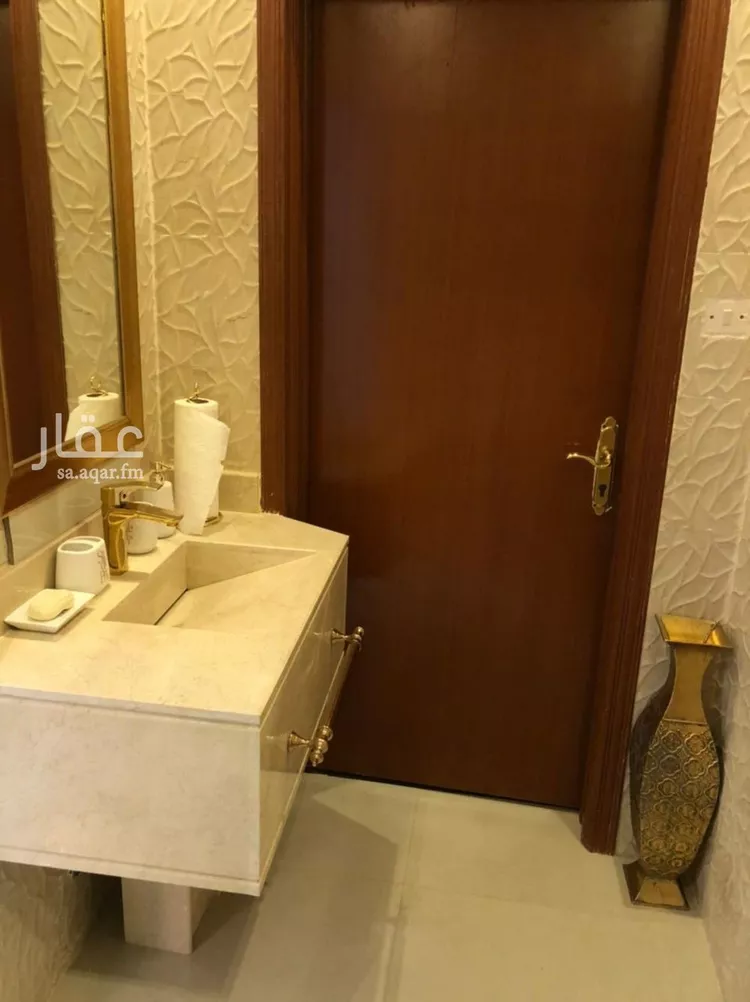 فيلا للبيع في شارع علي المنتصر التونسي, حي العزيزية, مدينة الرياض, منطقة الرياض صورة 5