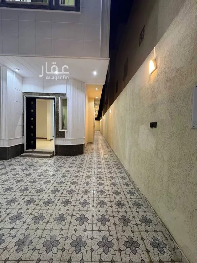 فيلا للبيع في شارع احمد بن سعد الاصبهاني, حي الرمال, مدينة الرياض, منطقة الرياض صورة 3