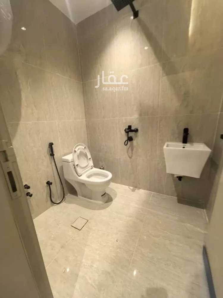 شقة للإيجار في شارع سعود بن عبدالعزيز بن محمد الفرعي, حي المروج, مدينة الرياض, منطقة الرياض صورة 4