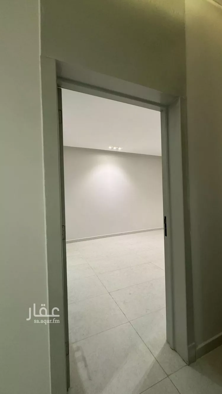 Floor for Sale in Riyadh Tuwaiq 10