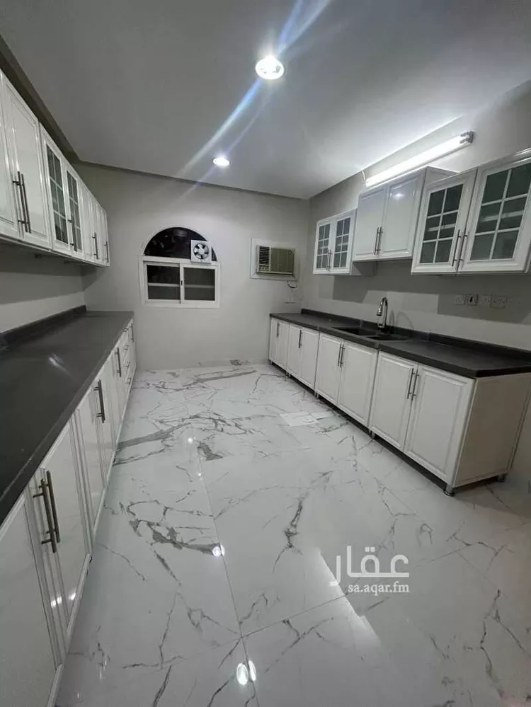 دور للإيجار في شارع القلانسي, حي شبرا, مدينة الرياض, منطقة الرياض صورة 3