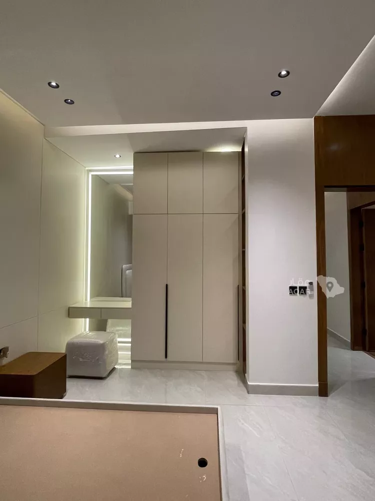 Floor for Rent in Riyadh Az Zahrah 14