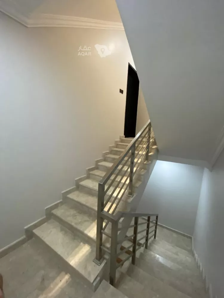 Floor for Rent in Riyadh Sultanah 6