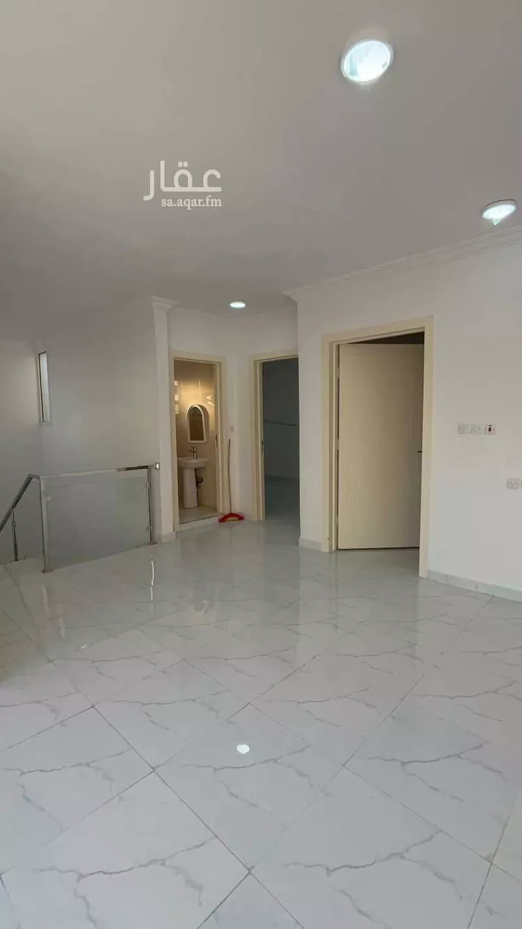 فيلا للإيجار في شارع وادي الحياة, حي ظهرة لبن, مدينة الرياض, منطقة الرياض صورة 5