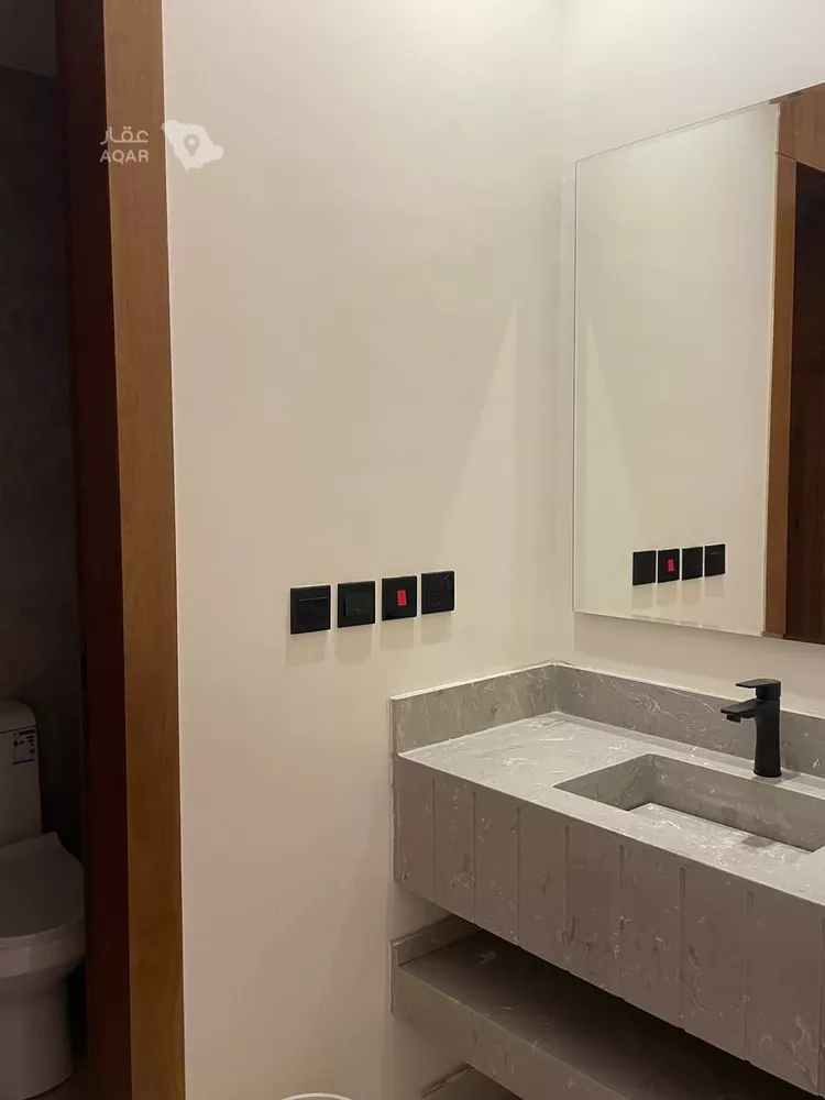 Floor for Rent in Riyadh Az Zahrah 5