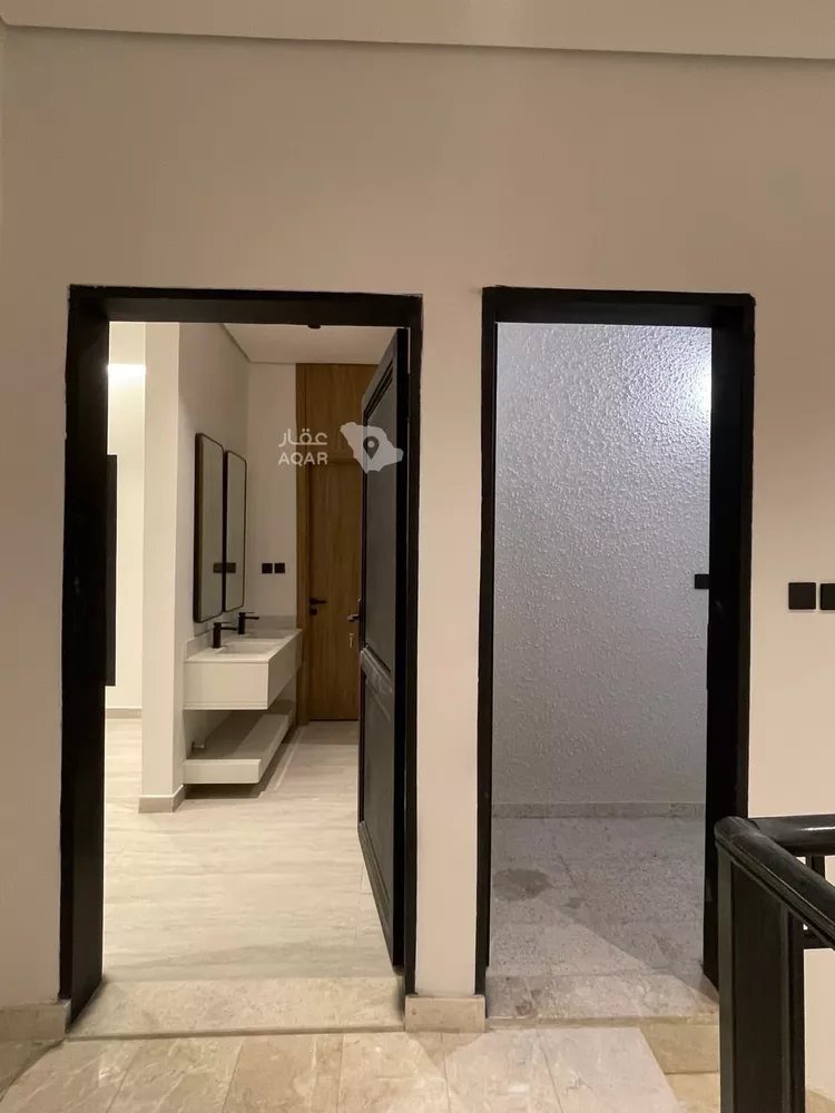 دور للبيع في شارع عمر الرازي, حي الزهرة, مدينة الرياض, منطقة الرياض 25