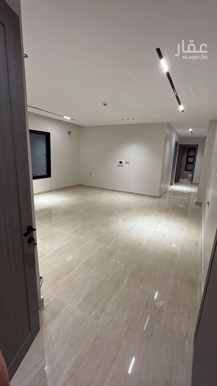 شقة للبيع في شارع الملك فهد بن عبدالعزيز سعود, حي الحمراء, مدينة الخبر, المنطقة الشرقية صورة 3