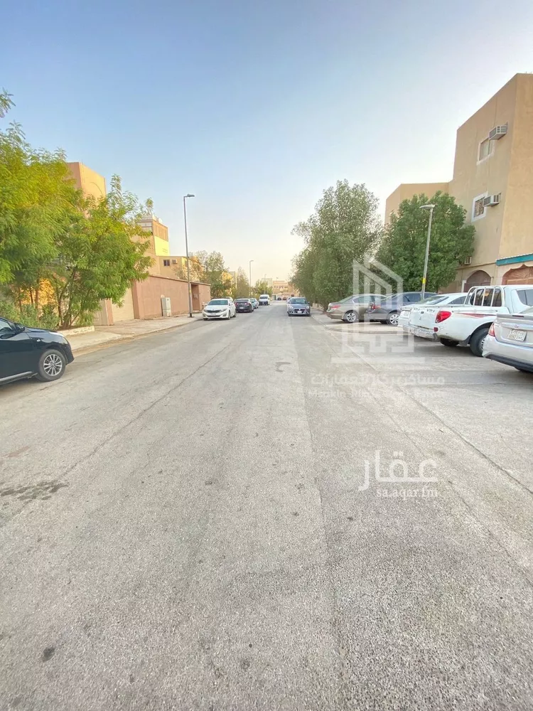 فيلا للبيع في شارع أحمد بن أبان, حي الإسكان, مدينة الرياض, منطقة الرياض صورة 2