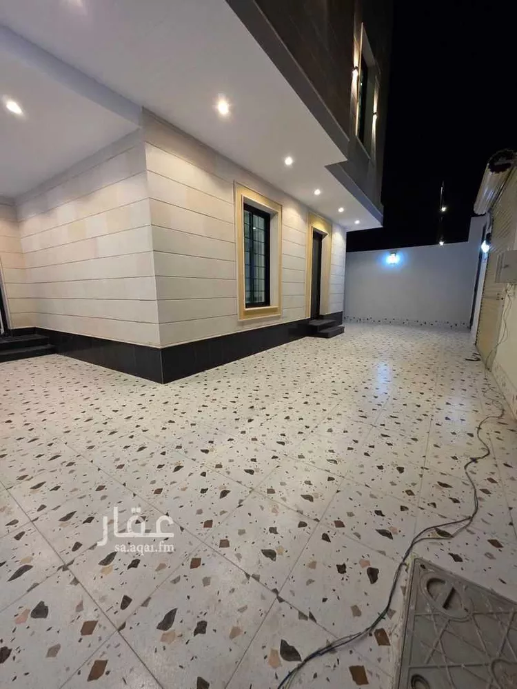 فيلا للبيع في شارع إبن الرازي, حي الفلاح, مدينة جدة, منطقة مكة المكرمة 1 صورة